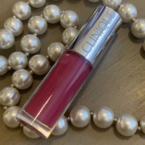 Clinique Pop Splash Lip Gloss in Pinot Pop